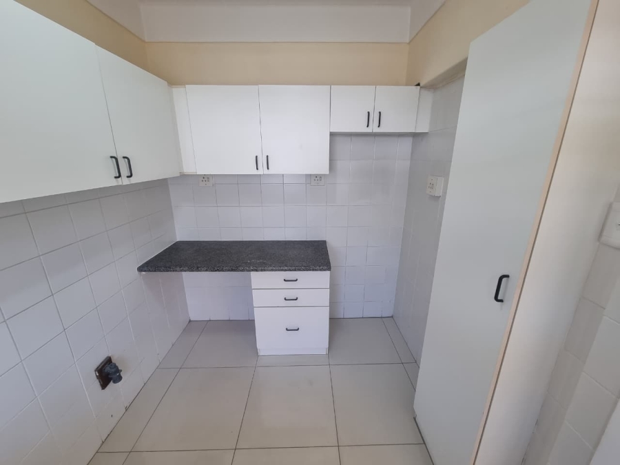 To Let 1 Bedroom Property for Rent in Camps Bay Western Cape